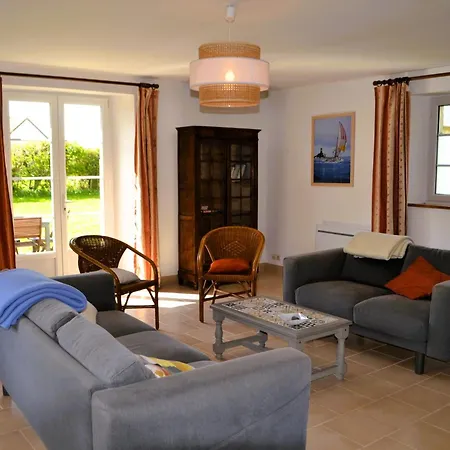 Des Sangles Holiday home *