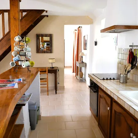 Des Sangles Holiday home